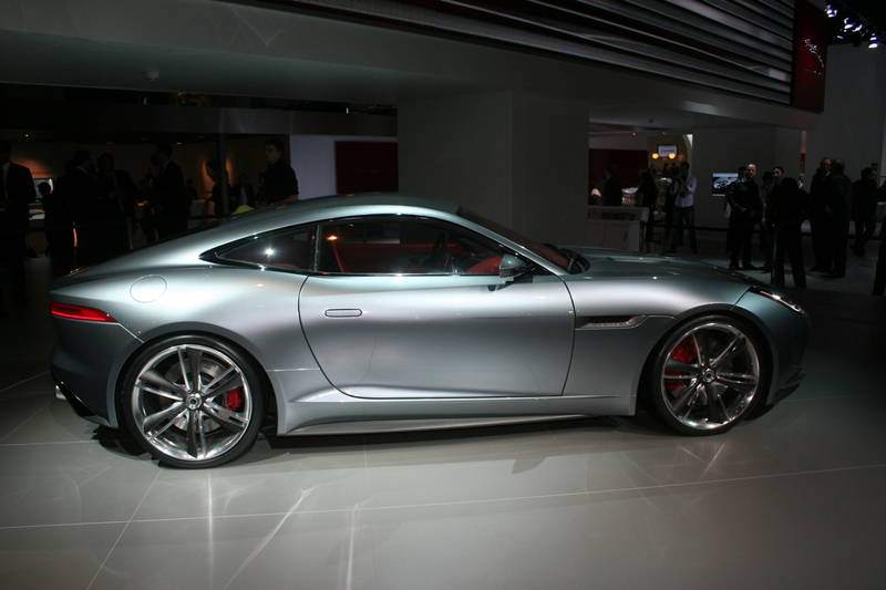 Illustration for article titled Jaguar C-X16 gallery